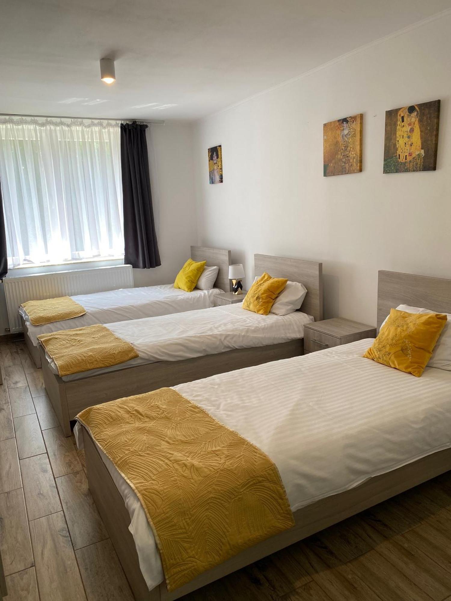 Apartamenty Wakacyjna Wioska Ngo 20M Od Suntago Mszczonow Ngoại thất bức ảnh
