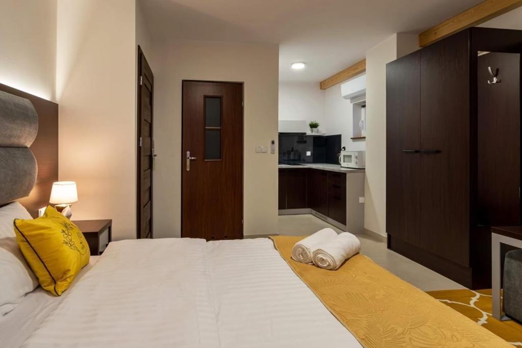 Apartamenty Wakacyjna Wioska Ngo 20M Od Suntago Mszczonow Ngoại thất bức ảnh